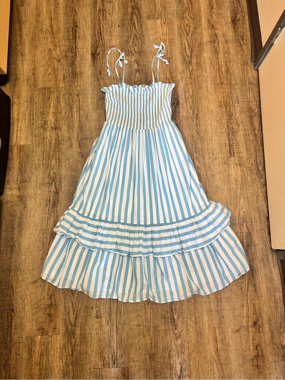 Draper James Blue & White Striped Tie-Shoulder Sundress with pockets size M